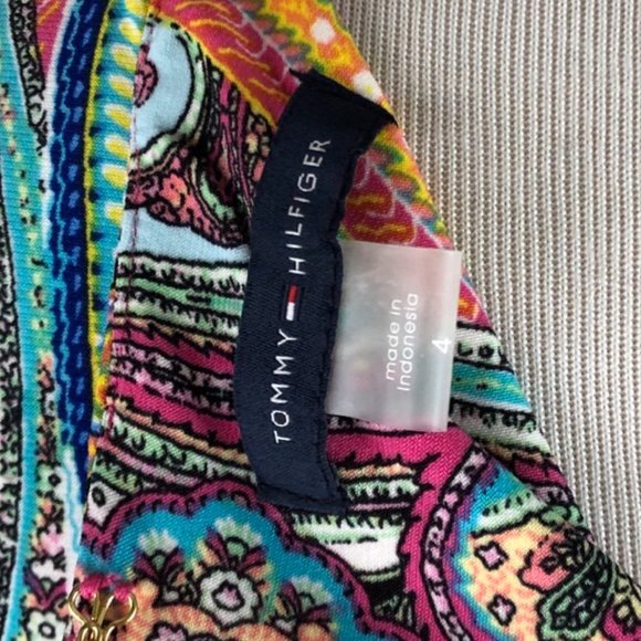 Tommy Hilfiger Dress Size 4 Paisley Fine Soft Nylon 3/4 Bell Sleeves. - Picture 6 of 6